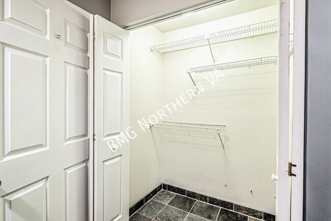 Building Photo - 11114 Beaver Trail Ct