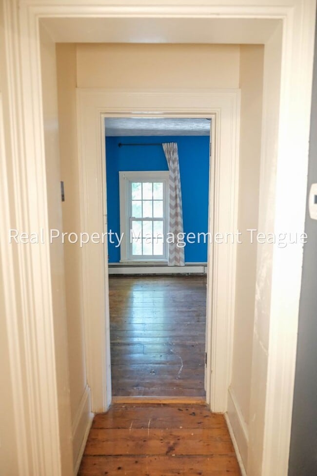 Building Photo - Dream home in Altamont
