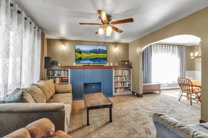 Building Photo - 12 Lovering Ave