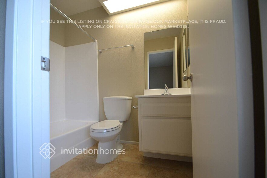 Building Photo - 7775 Whitewood Dr