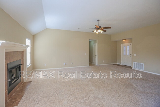 Building Photo - 6303 S 37th St