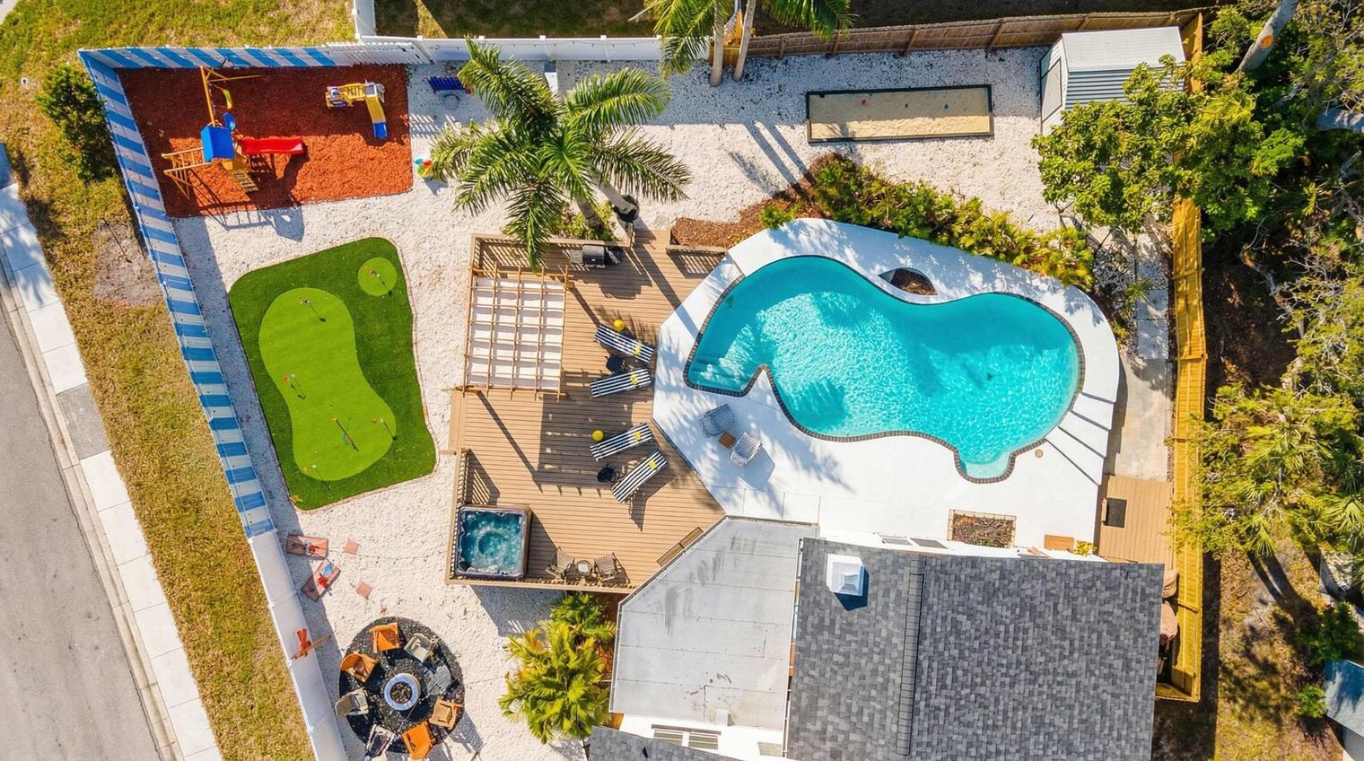 Building Photo - 14323 83rd Pl N