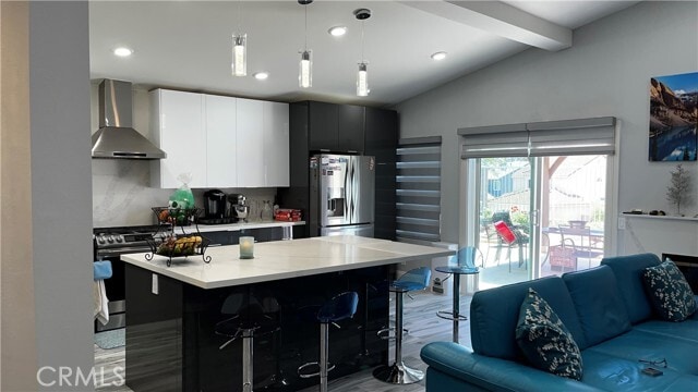 Primary Photo - 21340 Vía Del Halcon