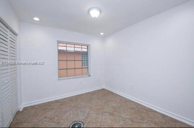 Building Photo - 3748 SW 148th Pl