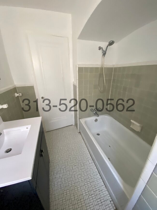 Building Photo - 20567 Waltham St