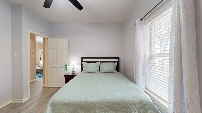 Building Photo - 602 Townplace Dr