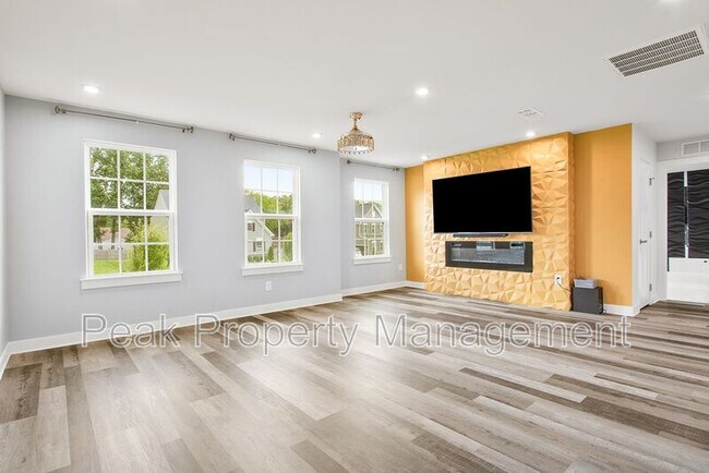 Building Photo - 8518 Kingsland Pk Dr