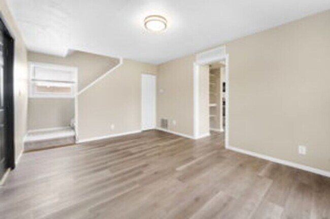 Building Photo - 32015 Ottawa St