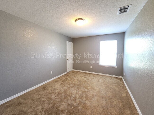 Building Photo - 15214 Ohare Landing