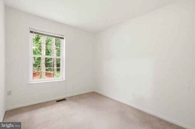 Building Photo - 9101 Bronze Bell Cir