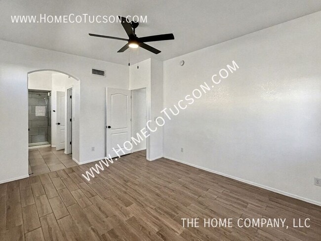 Building Photo - 2660 W Camino del Sitio