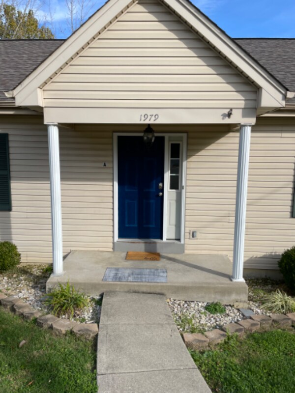 Building Photo - 1979 Pieck Dr