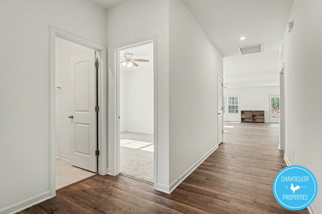 Building Photo - 6705 Hardwick Ln