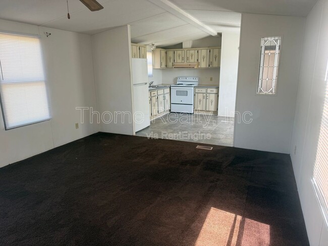 Building Photo - 164 Matts Ln