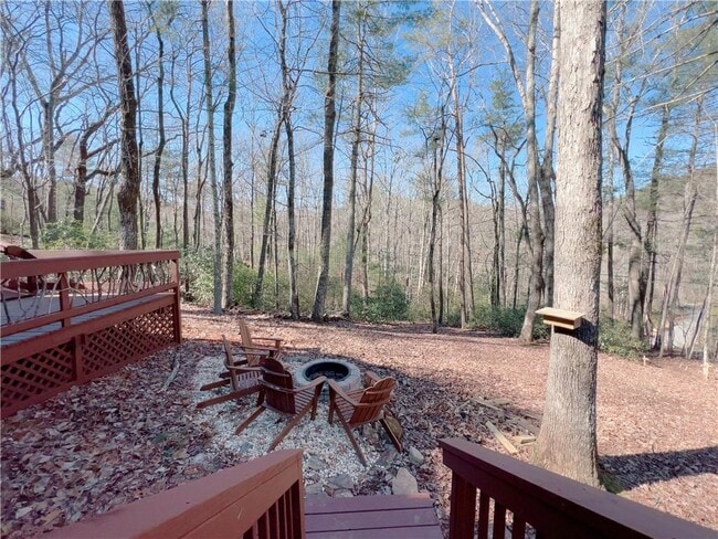 Building Photo - 532 Highland Trail