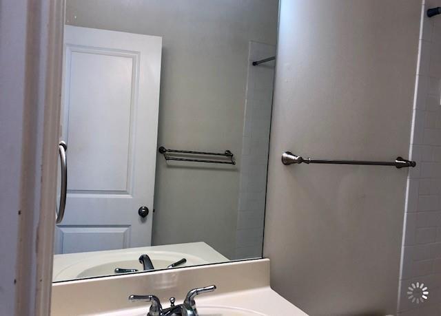 Building Photo - 991 Faith Ave SE