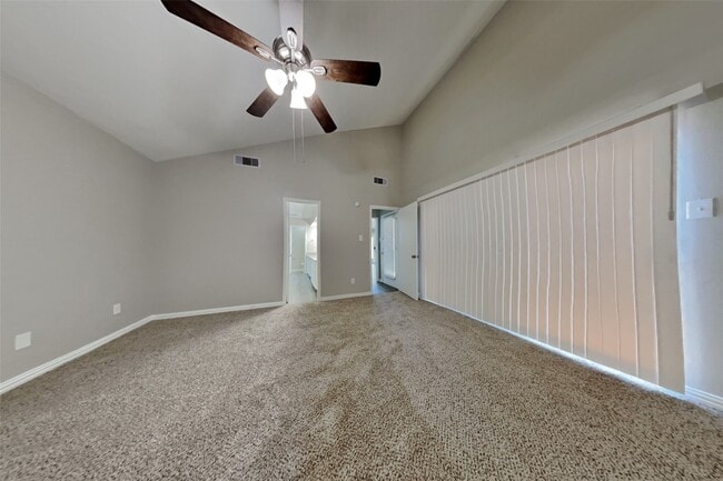 Building Photo - 11835 Hillbrook Dr