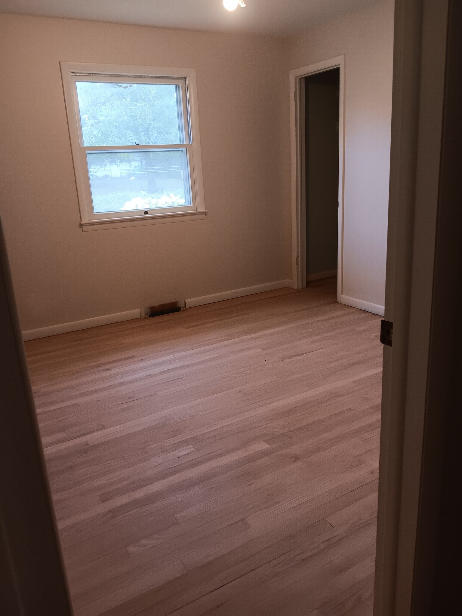 Building Photo - 4 Hemlock Dr