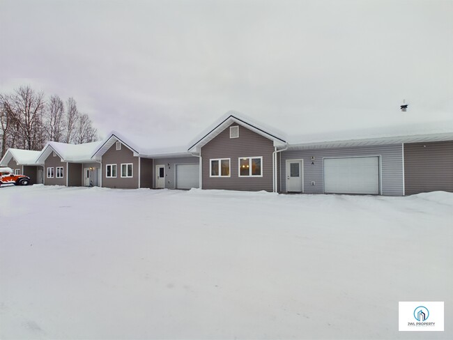 Building Photo - 2416 Homestead Dr