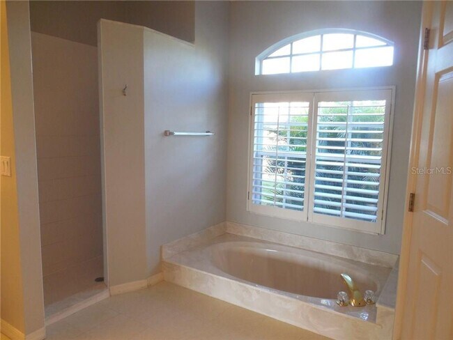 Building Photo - Annual Rental - Waterfront Home in Burnt Store Isles - Punta Gorda