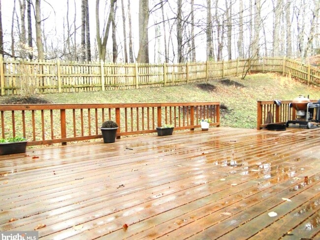 Building Photo - 2009 Willow Glen Ct