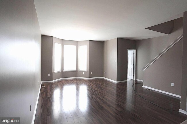 Building Photo - 29 Wicklow Rd