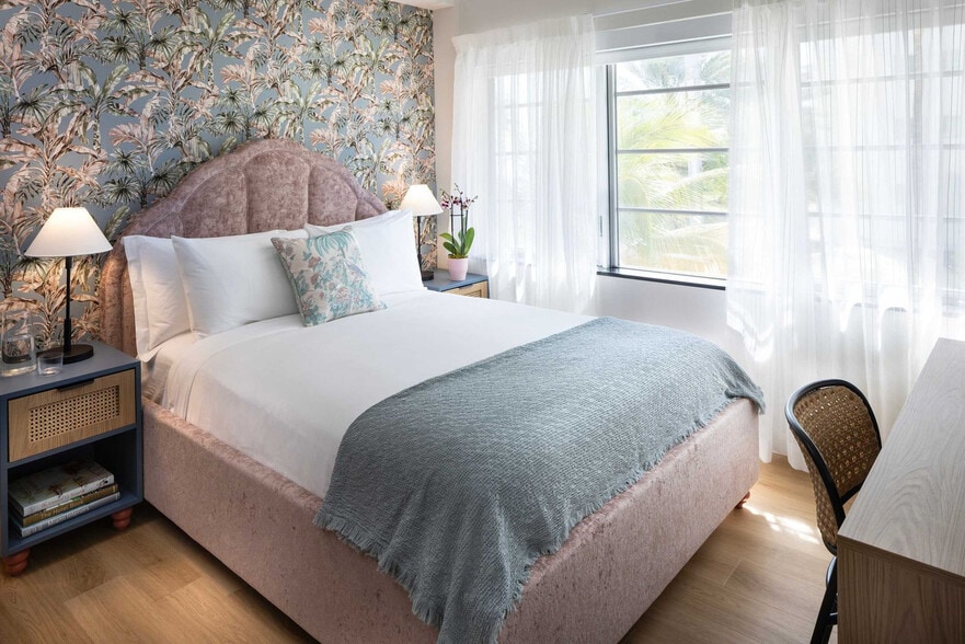 Building Photo - 1200 Ocean Dr