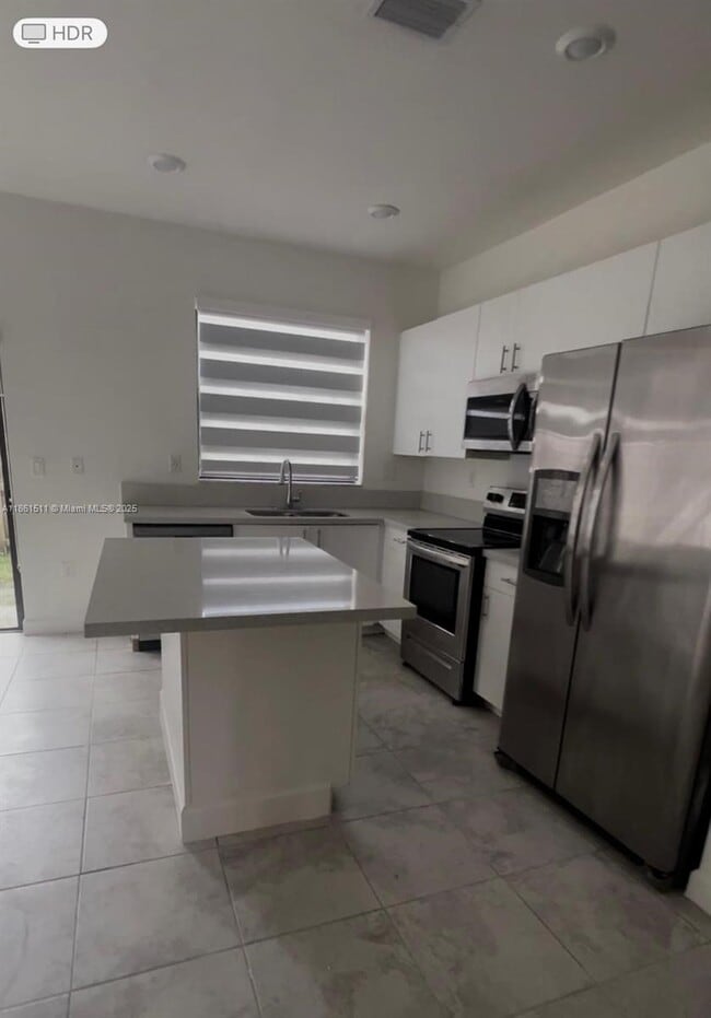 Building Photo - 316 NE 208th Terrace