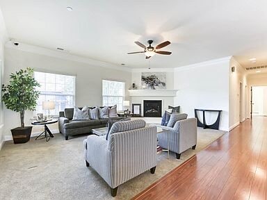 Building Photo - 405 E Main St