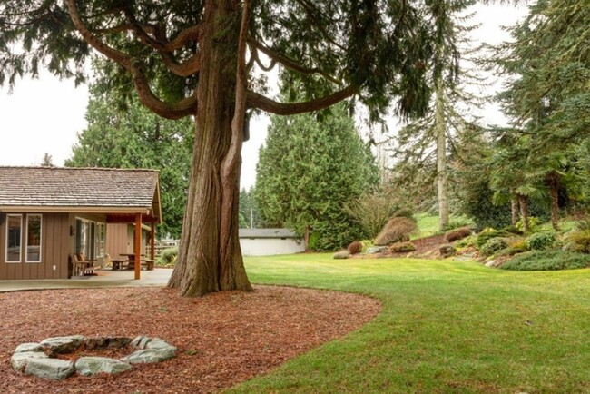 Building Photo - 4bd/2ba Kirkland Home