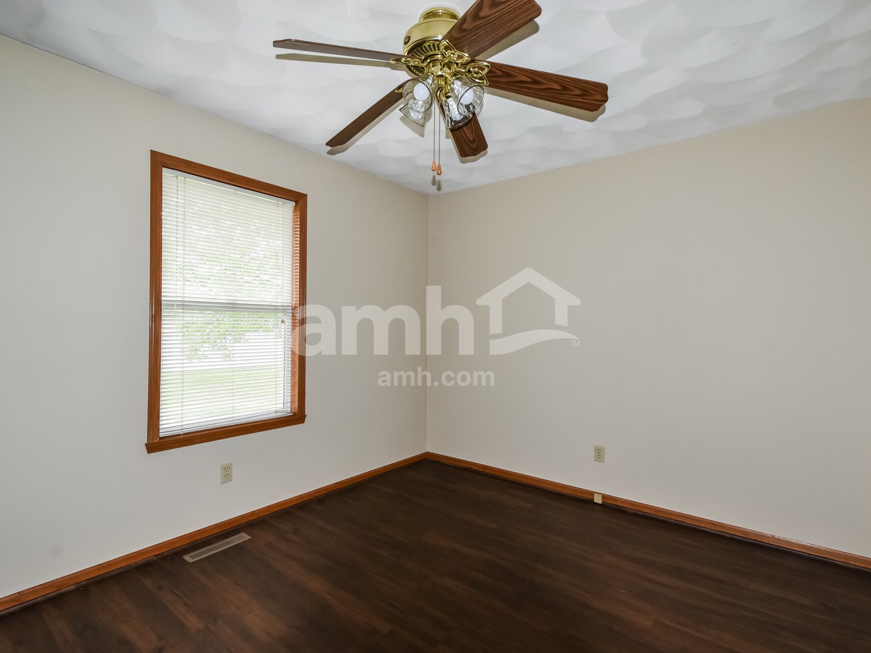 Building Photo - 10996 Meadowsweet Ln