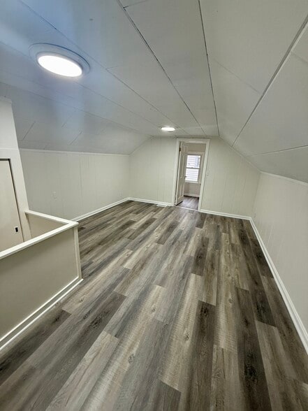 Building Photo - 436 Larcomb Ave