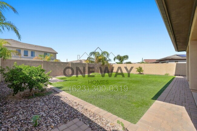 Building Photo - 9960 E Seismic Ave