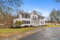 Building Photo - 523 Danbury Rd