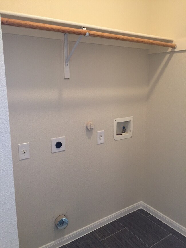 Building Photo - 3809 E Martin Luther King Jr Blvd