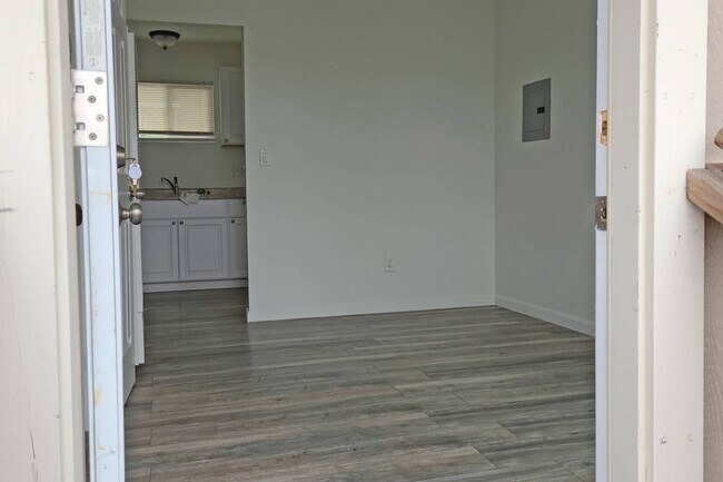 Building Photo - 1161 Benicia Rd