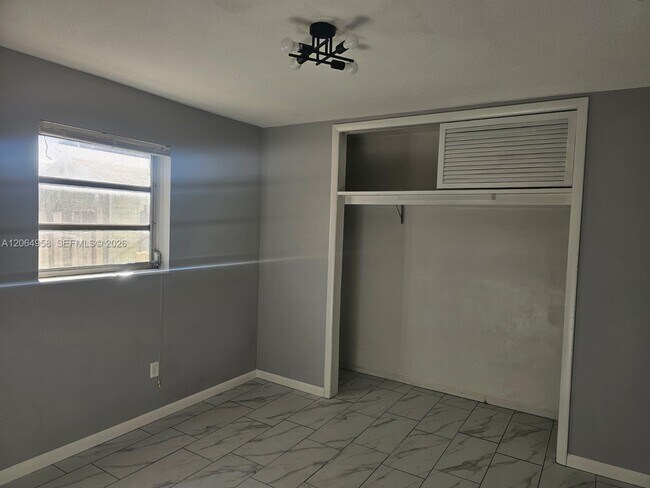 Building Photo - 9360 SW 168th St