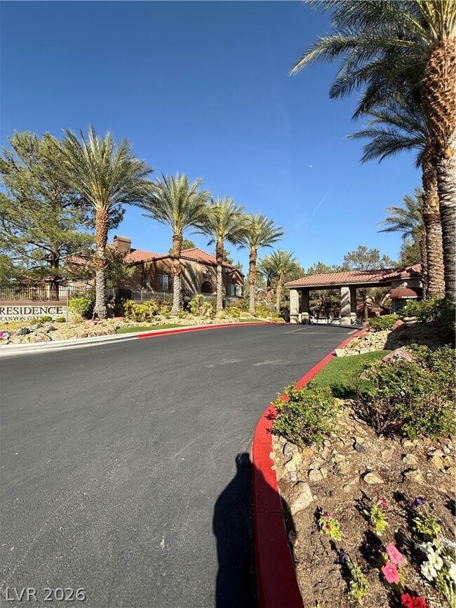 Building Photo - 2200 S Fort Apache Rd