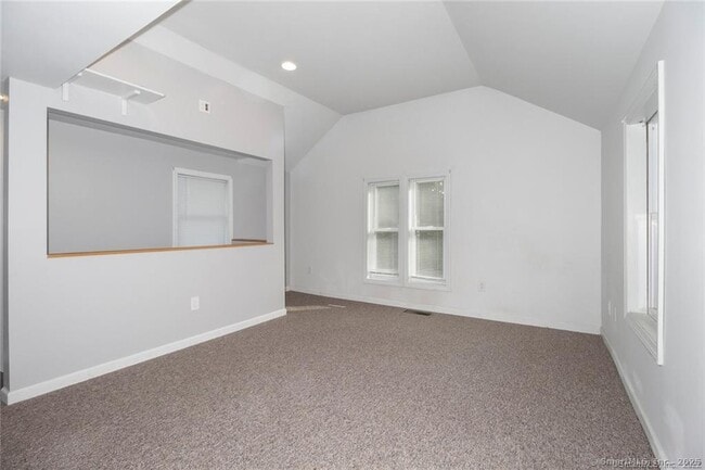 Building Photo - 690 Plainville Ave