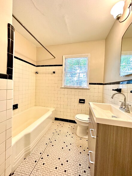 Building Photo - 1409 San Juan Ct