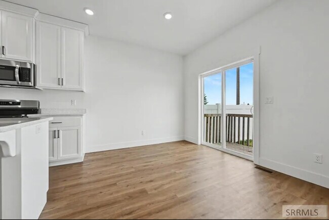 Building Photo - 363 Eliza Joy Ln