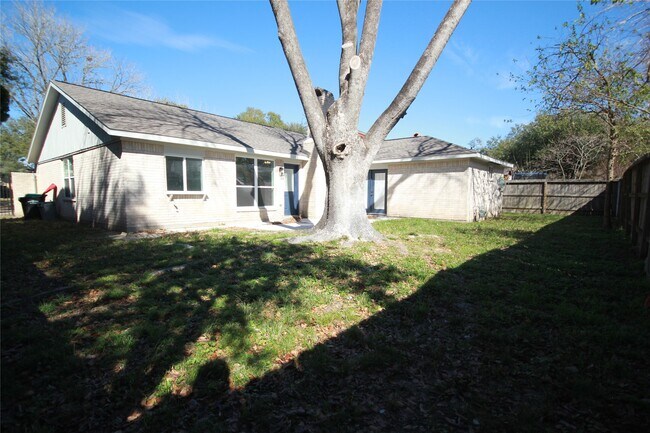 Building Photo - 21323 Park Wick Ln