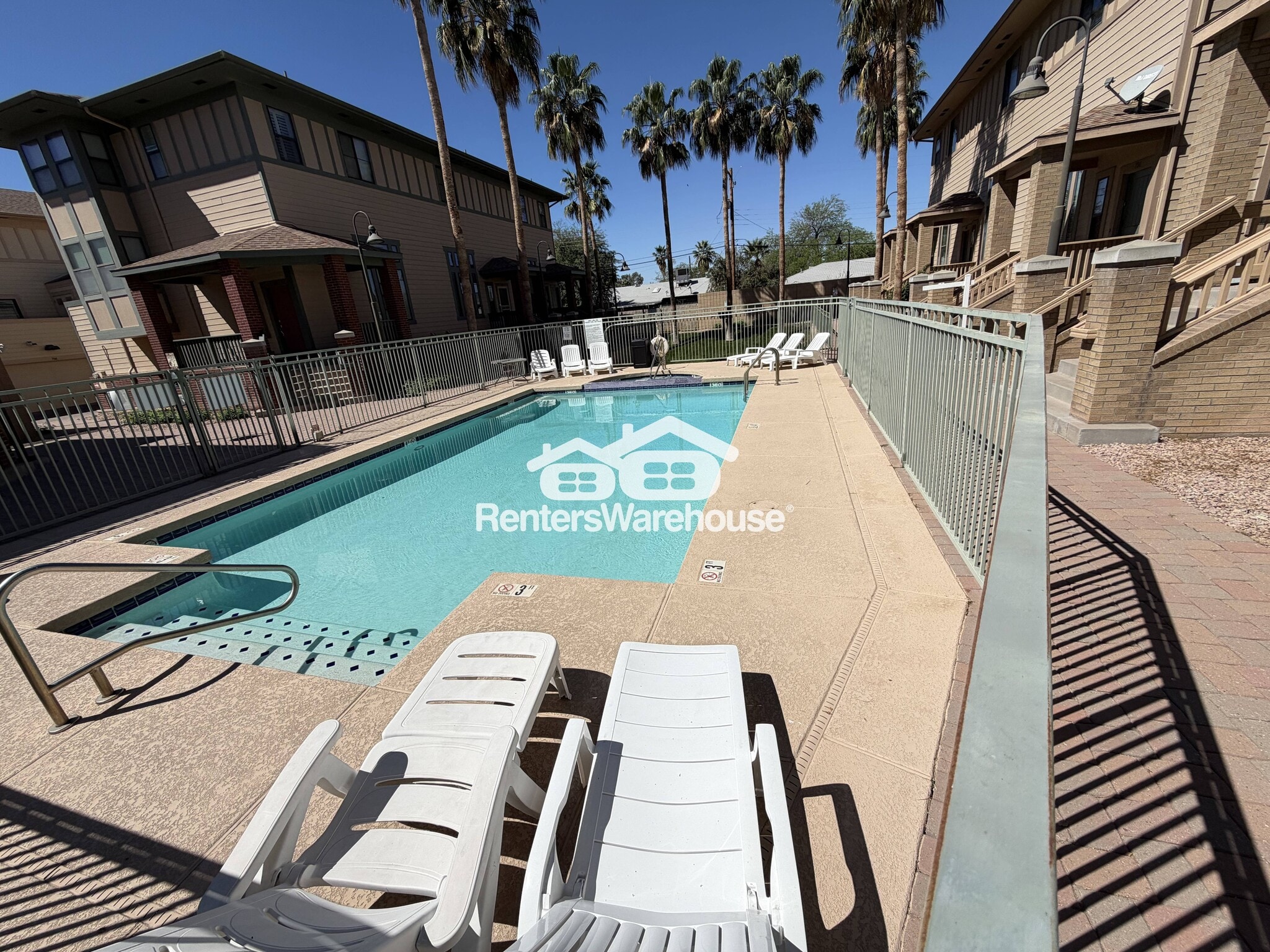 Building Photo - 776 S Beck Ave