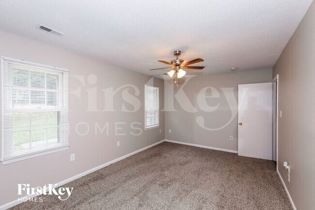 Building Photo - 6806 San Luis Ln