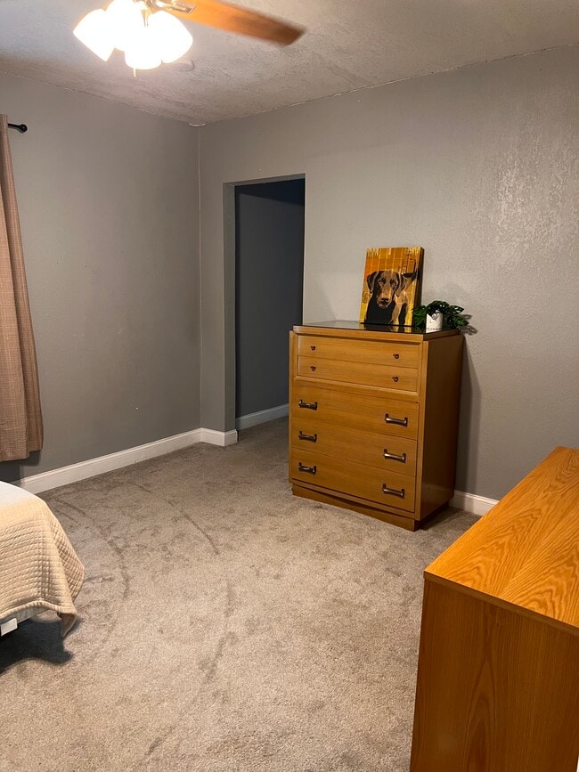 Building Photo - 713 Kearney St