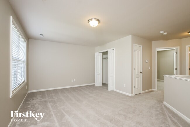 Building Photo - 111 Twisted Cypress Ln