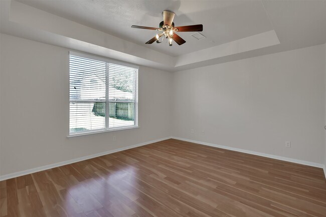 Building Photo - 22 Belcarra Pl