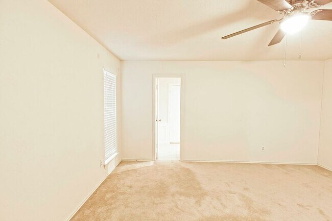 Building Photo - 2116 Winterstone Dr