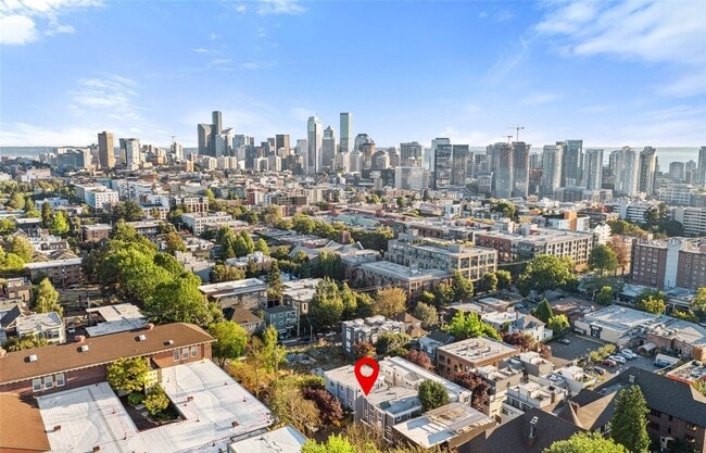 Building Photo - 619 Federal Ave E