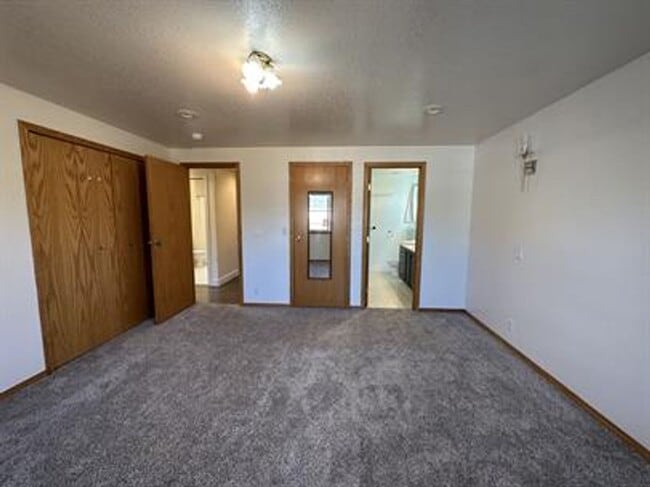 Building Photo - McKinleyville house